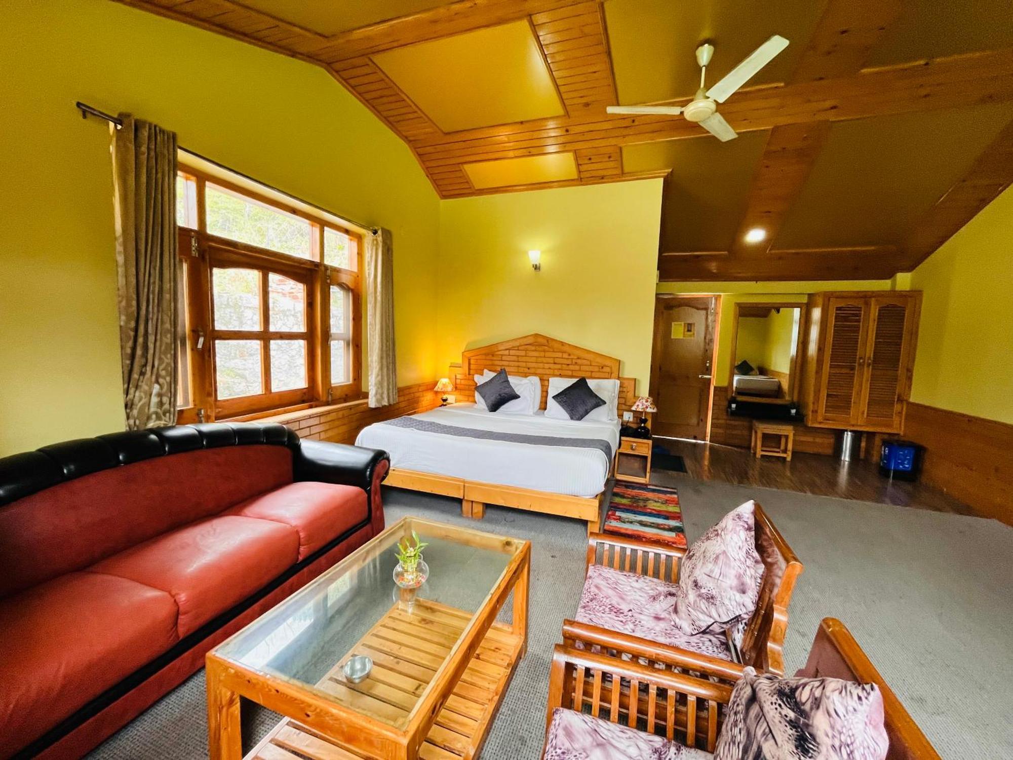 The Holly Woods Resort, - Blissful View From 4*