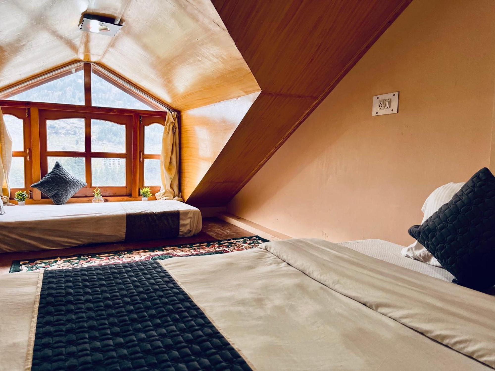 The Holly Woods Resort, - Blissful View From Manali (Himachal Pradesh)