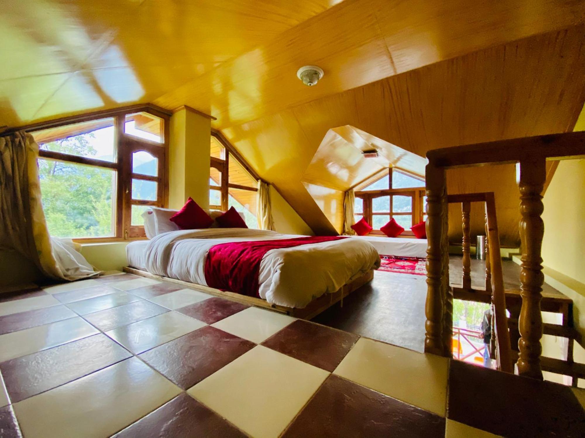 The Holly Woods Resort, - Blissful View From